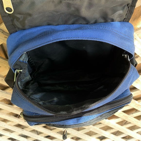 MEC Bags Mec Vintage Mountain Equipment Coop Unisex Messenger